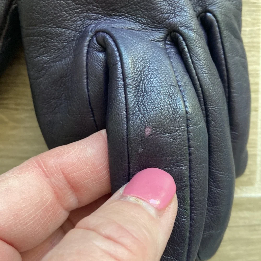 Vintage Fownes 6 1/2 cashmere lined leather gloves